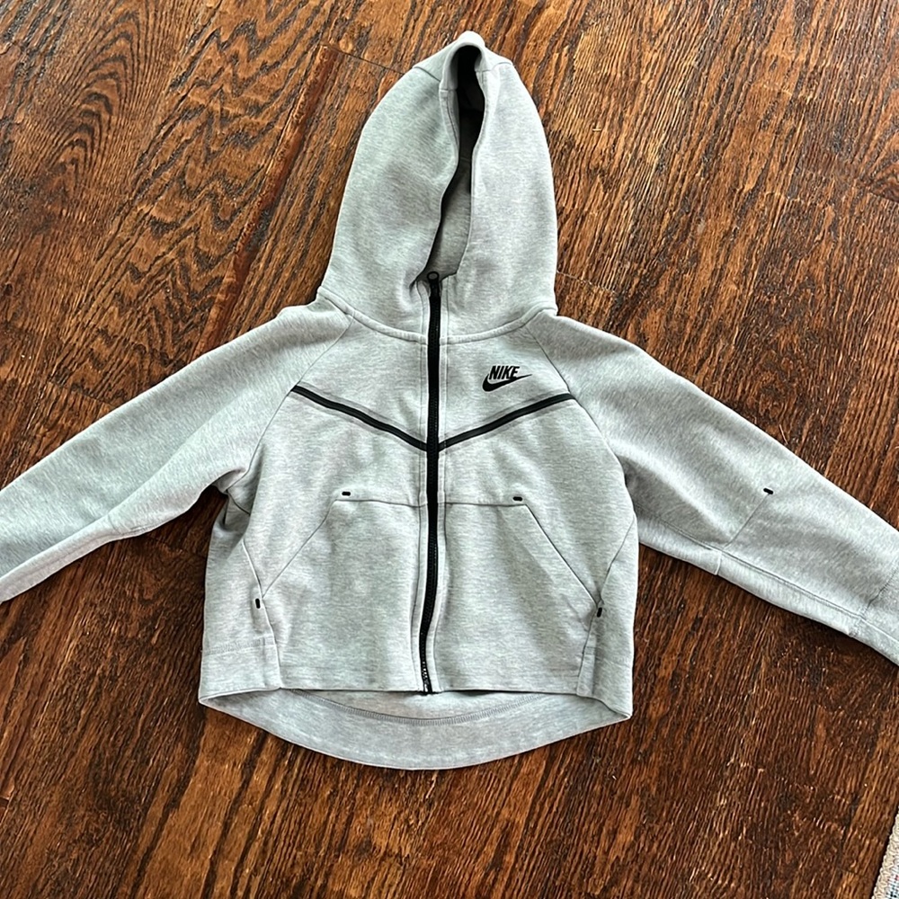 Kids Nike Tech